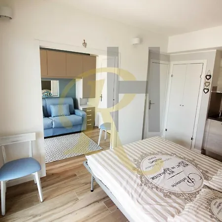 Alcazar Apartment